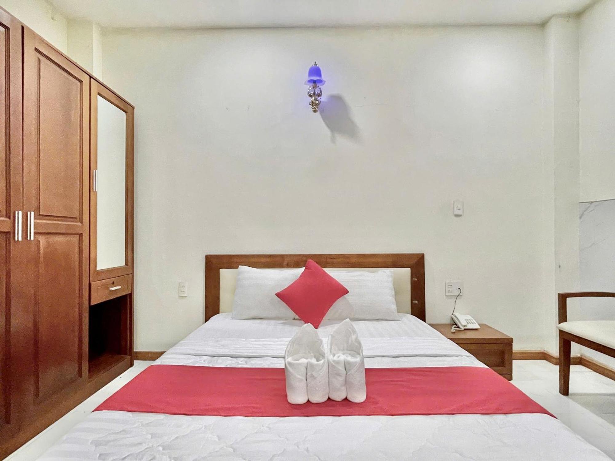 Nhu Y Hotel 胡志明市 外观 照片