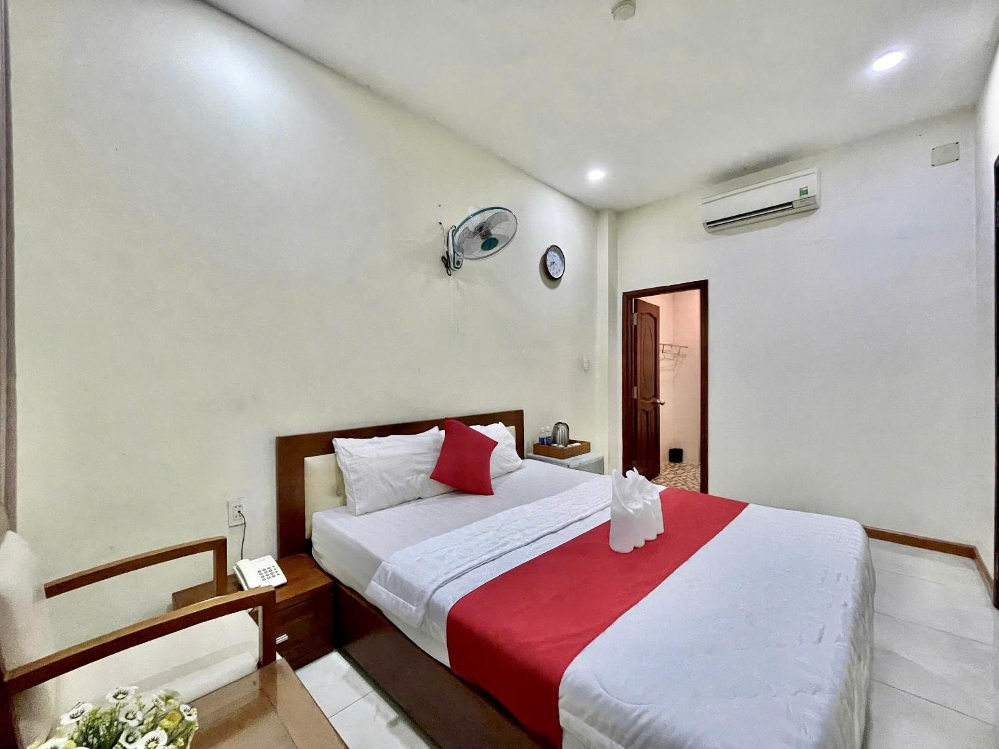 Nhu Y Hotel 胡志明市 外观 照片