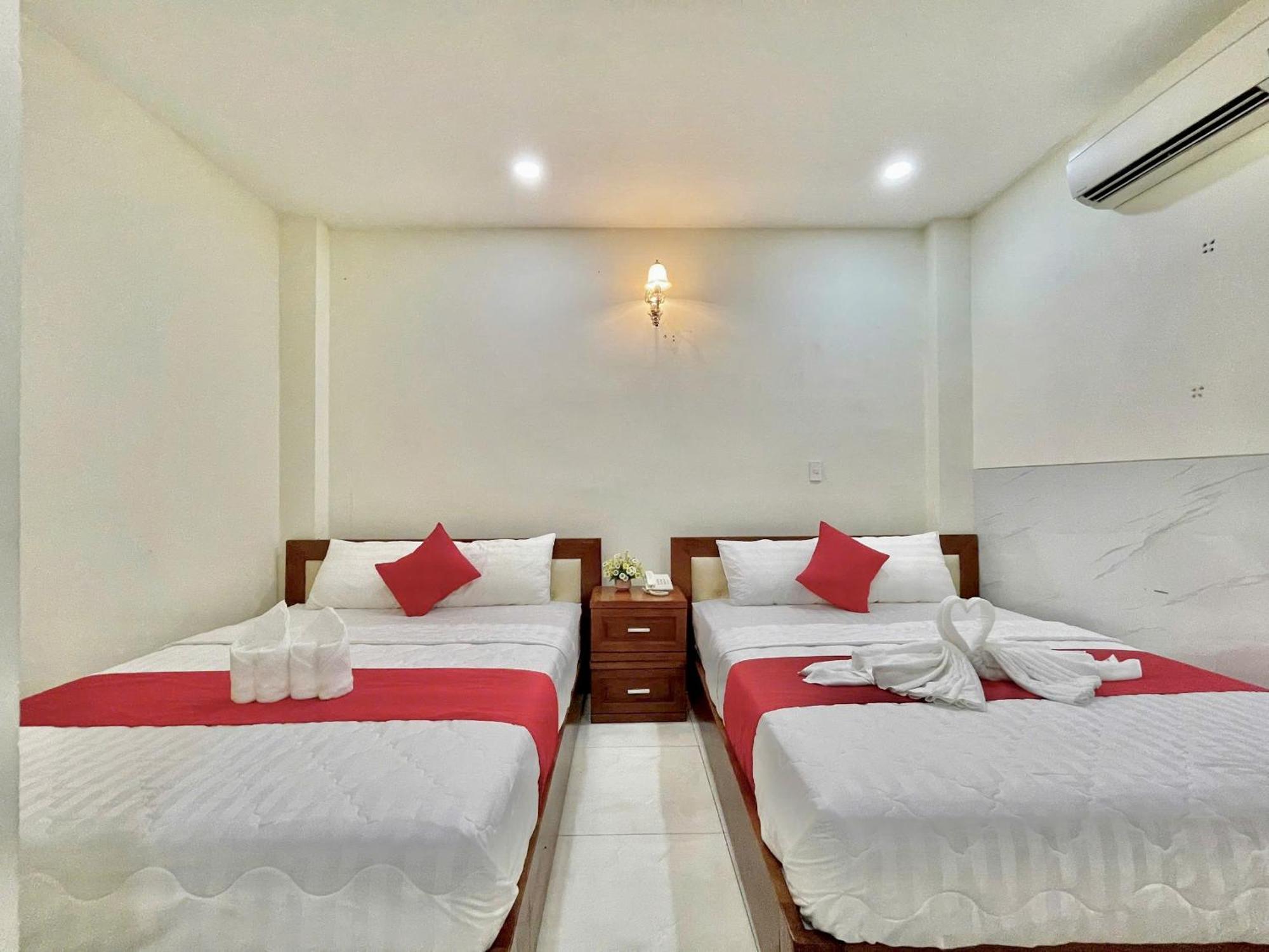 Nhu Y Hotel 胡志明市 外观 照片